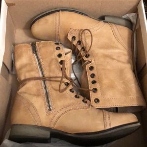 Steve Madden Troopa Camel Leather